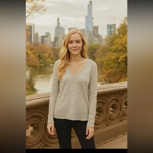 Stitches And Stripes V Neck Pullover Sweater in Heather Gray Sz L